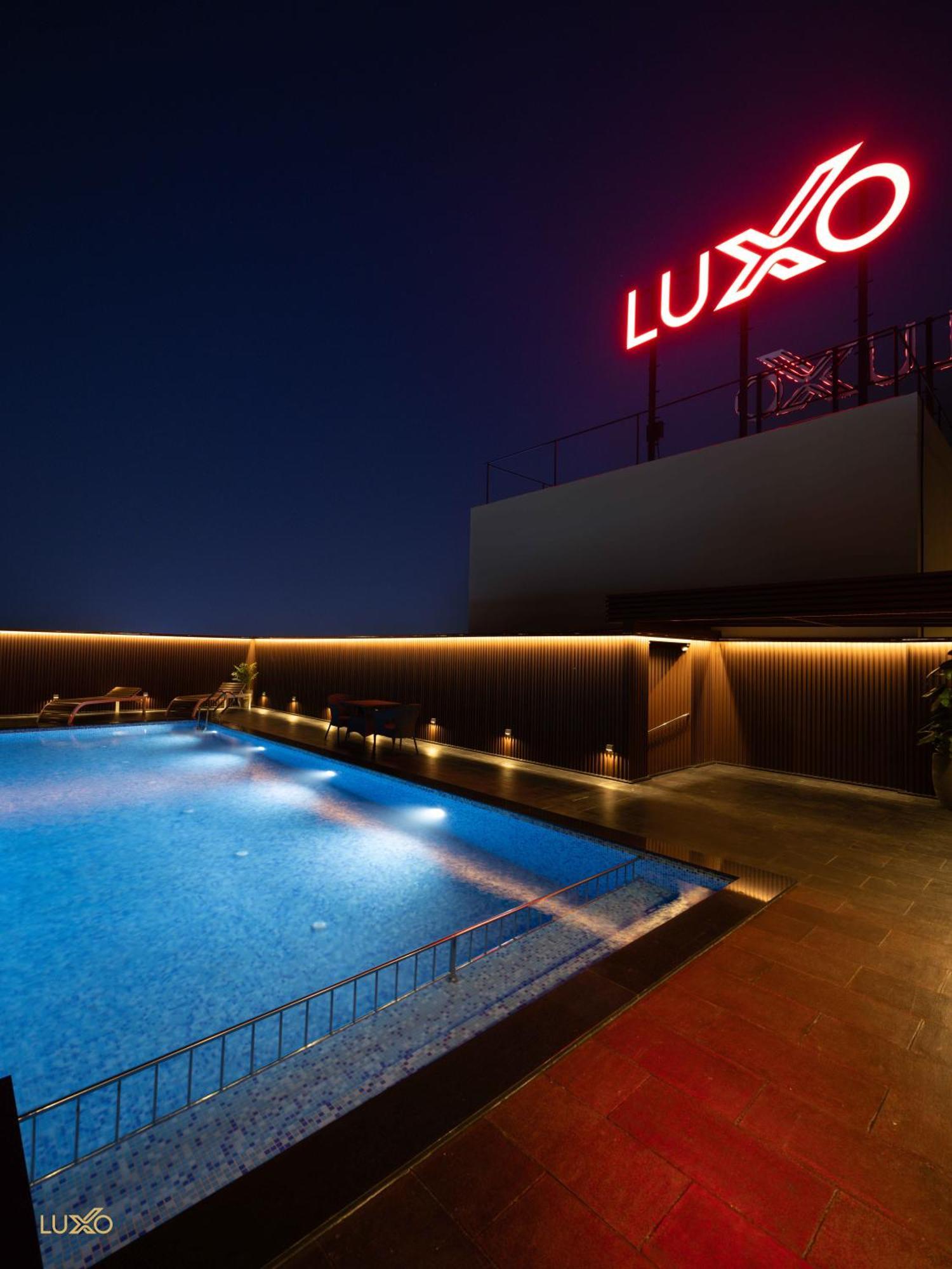 Luxo Kochi Hotel Ngoại thất bức ảnh