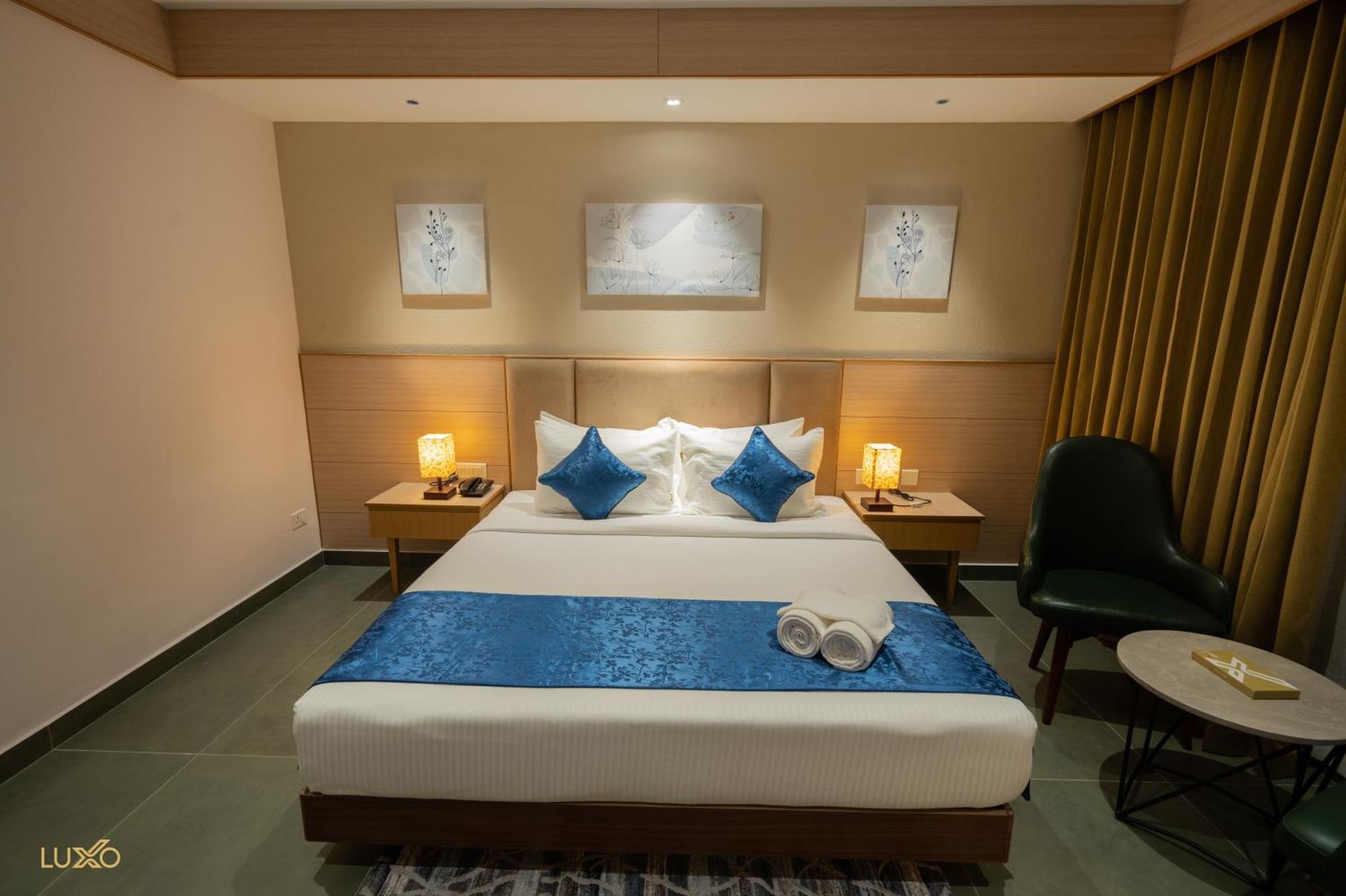 Luxo Kochi Hotel Ngoại thất bức ảnh