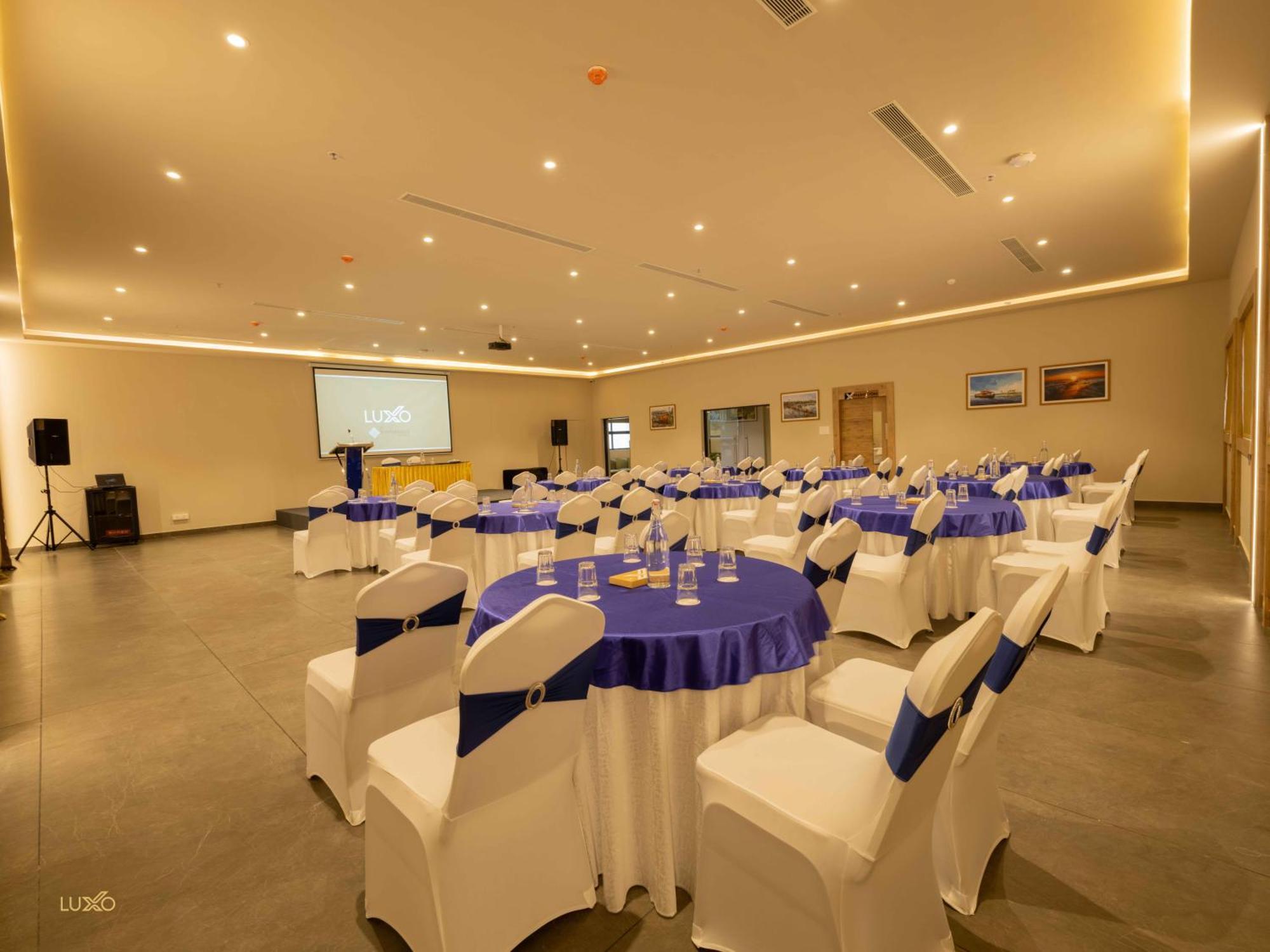 Luxo Kochi Hotel Ngoại thất bức ảnh