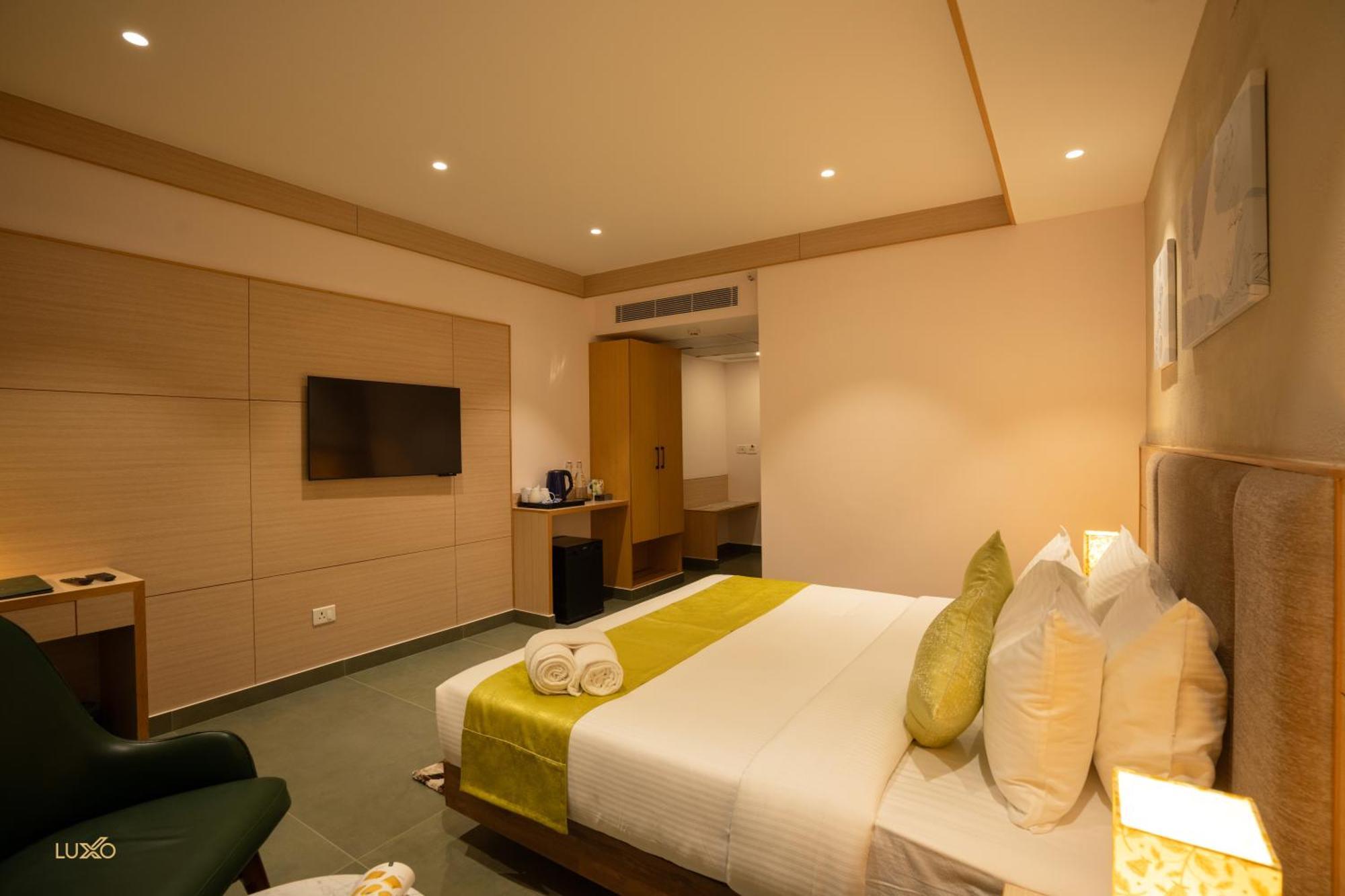 Luxo Kochi Hotel Ngoại thất bức ảnh